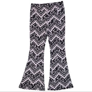 Black & White Zigzag Tribal Pattern Flare Casual Pants